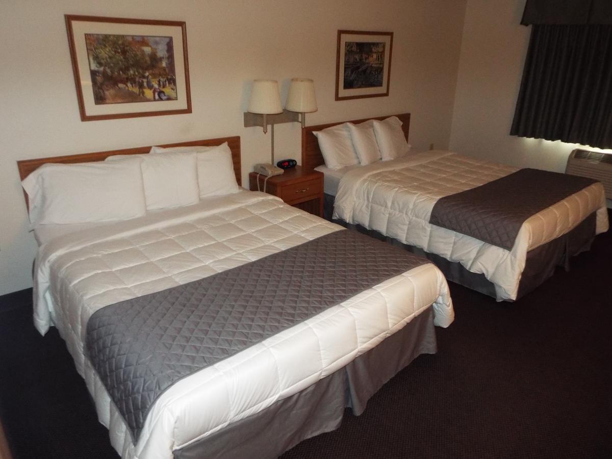 Fairbridge Inn & Suites Thorp Εξωτερικό φωτογραφία