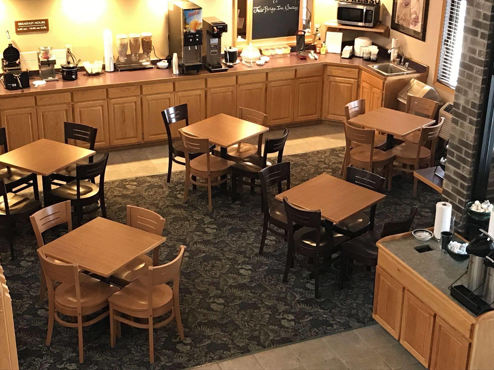 Fairbridge Inn & Suites Thorp Εξωτερικό φωτογραφία